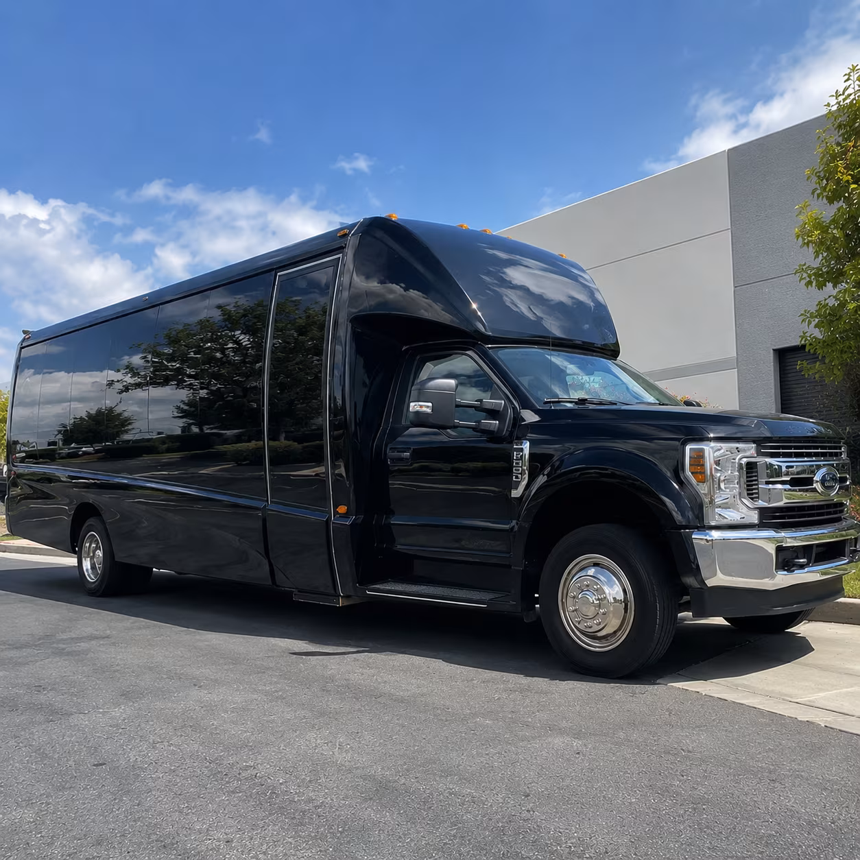after prom bus rentals serving hendersonville tennessee