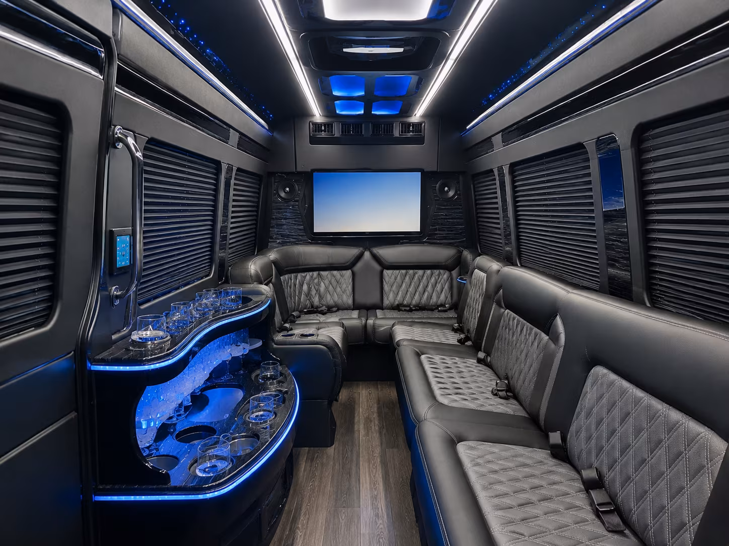 bus rentals for corporate retreats and team building events near hendersonville