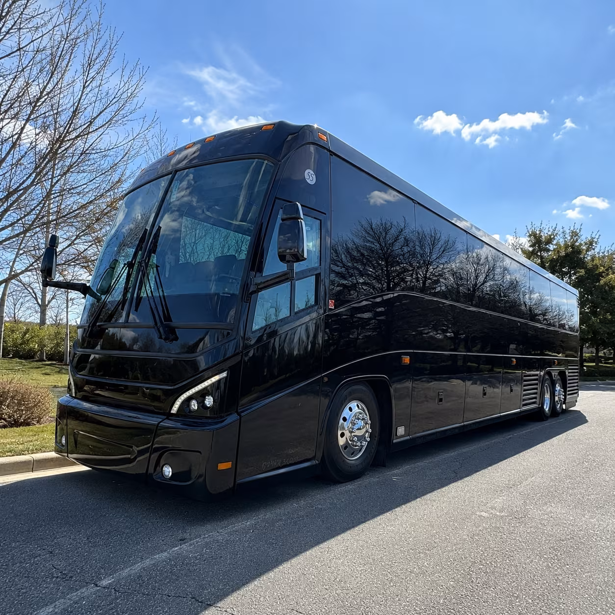 charter buses for nashville fly in events and concert weekends