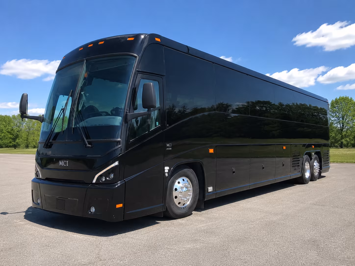 charter buses to bridgestone arena shows from hendersonville