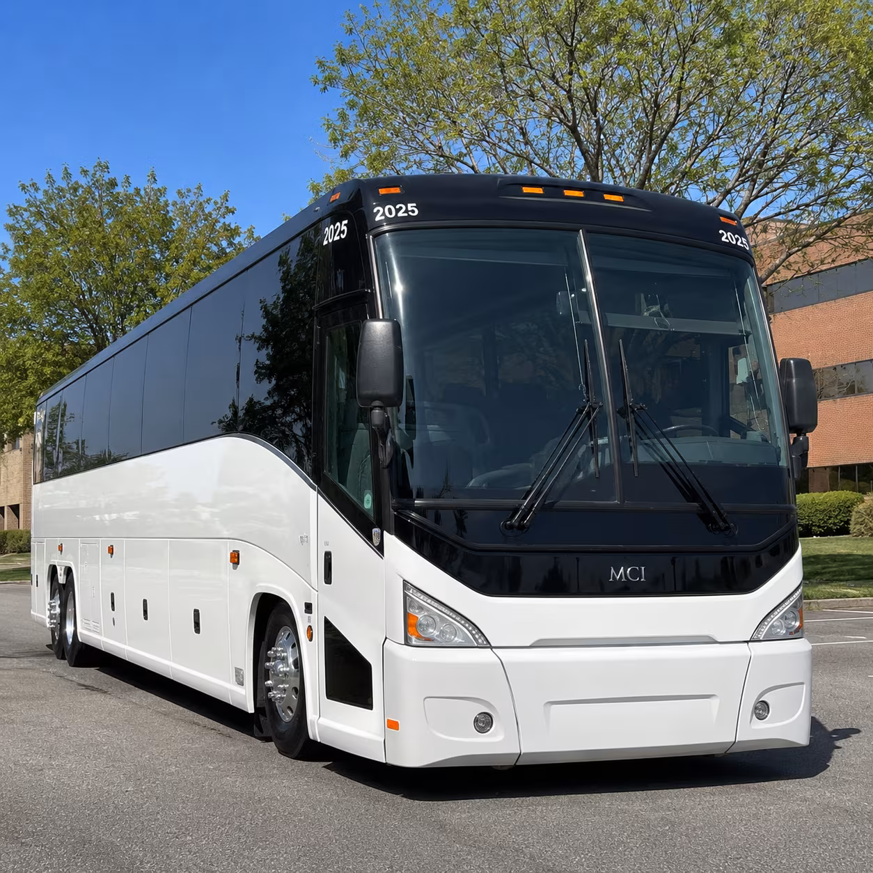 employee shuttle buses for hendersonville business parks and office campuses