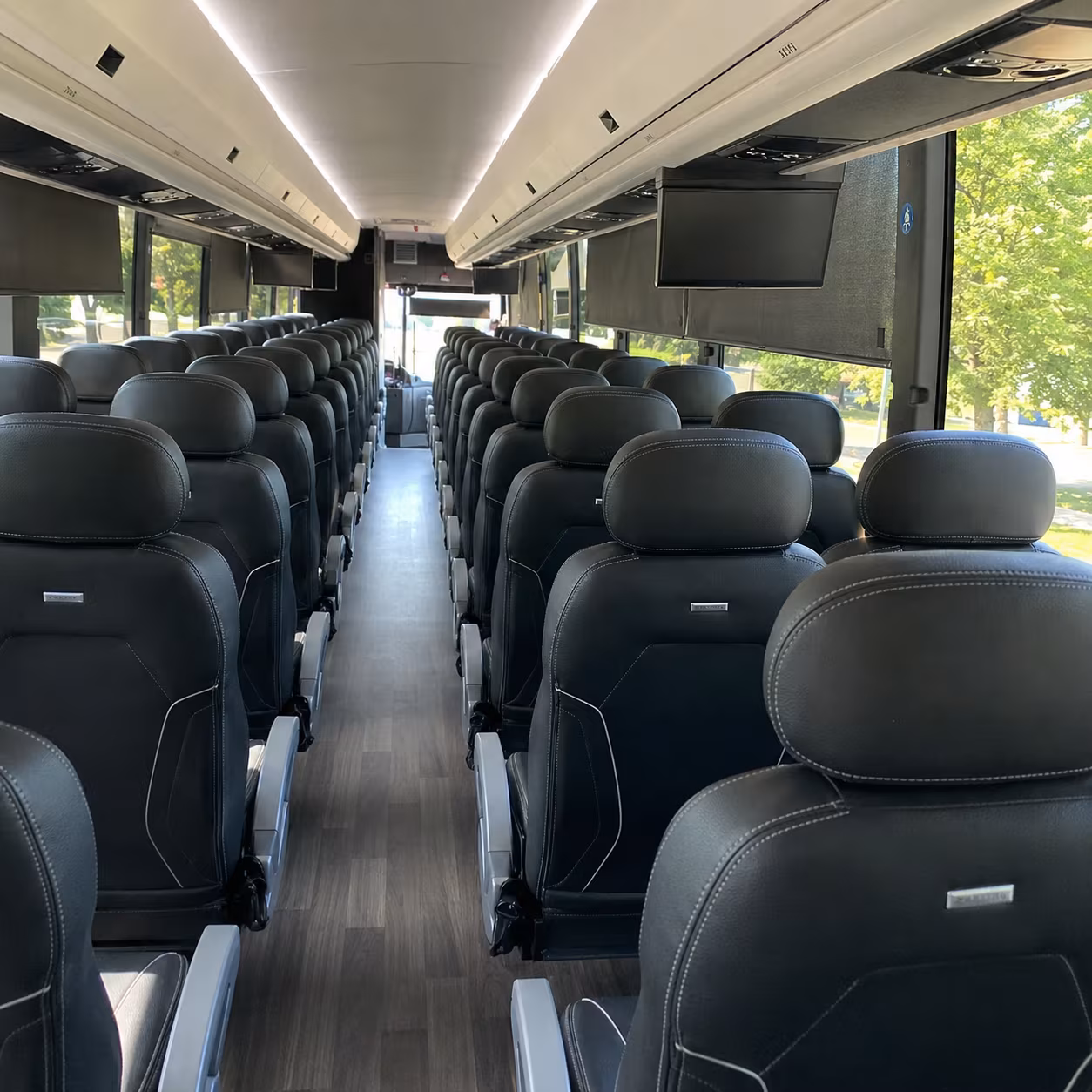 hendersonville long distance bus rentals for sports teams and tournament travel