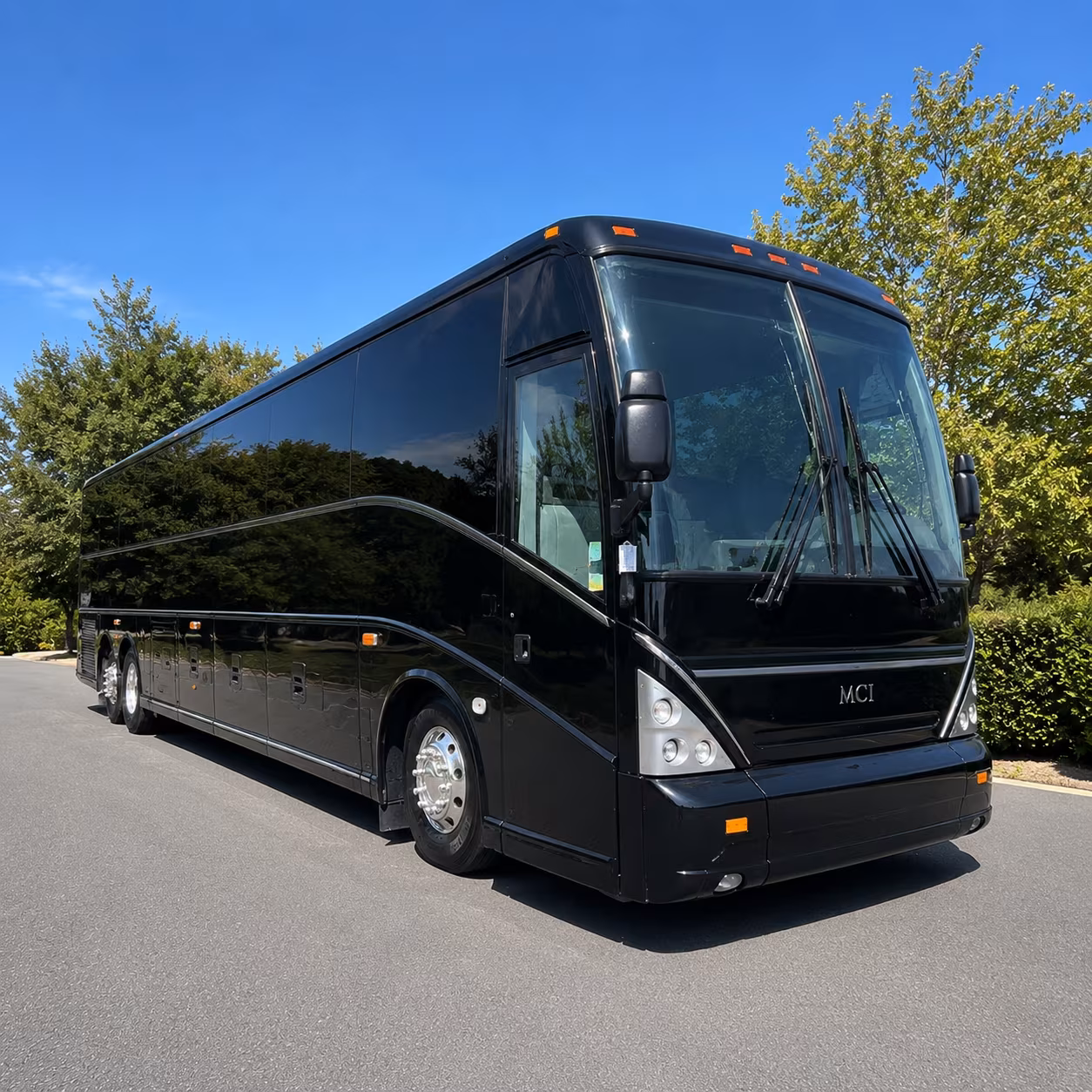 military shuttle buses connecting hendersonville to fort campbell